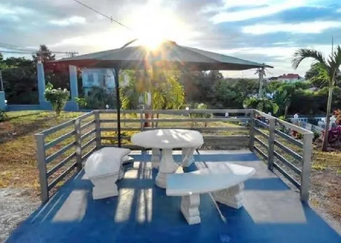 Mirando Place #5---beach Club Access, ,pool, Hottub, Gym,3 Lounges, #5 -airport 10 Mins Apartamento Montego Bay