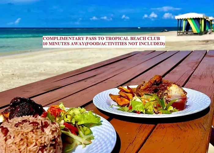 Mirando Place #5---beach Club Access, ,pool, Hottub, Gym,3 Lounges, #5 -airport 10 Mins Appartement Montego Bay